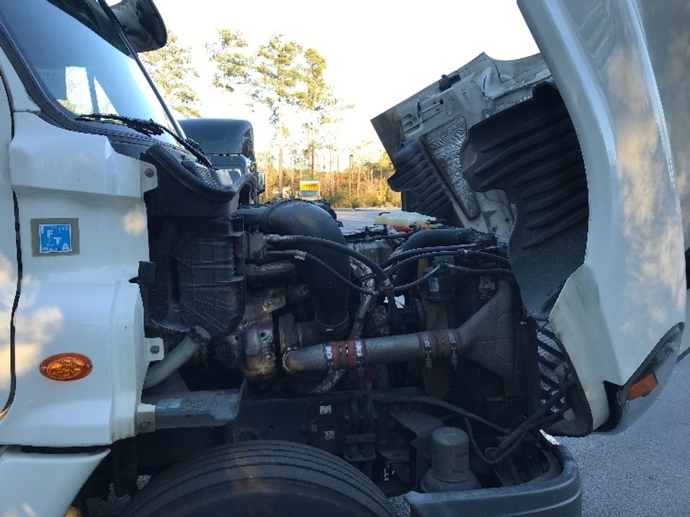 Sleeper Tractor-Heavy Duty Tractors-Freightliner-2019-Cascadia 12564ST-Ladson-SC-564,098\n\t\tmiles-$ 44,250 - Image 20