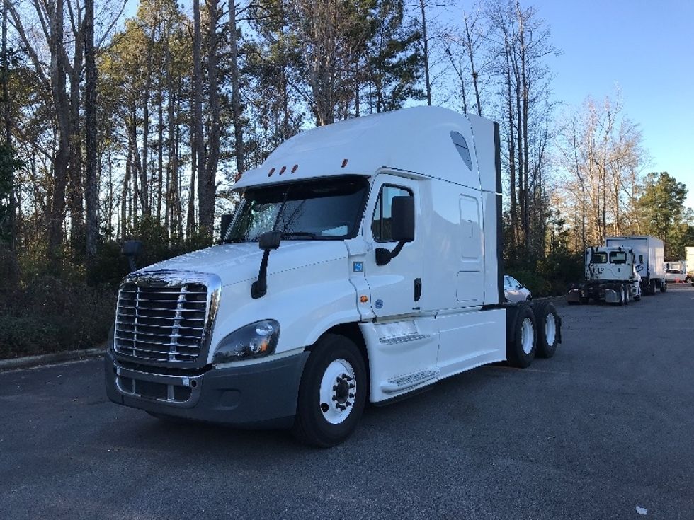 Sleeper Tractor-Heavy Duty Tractors-Freightliner-2019-Cascadia 12564ST-Ladson-SC-564,098\n\t\tmiles-$ 44,250 - Image 3