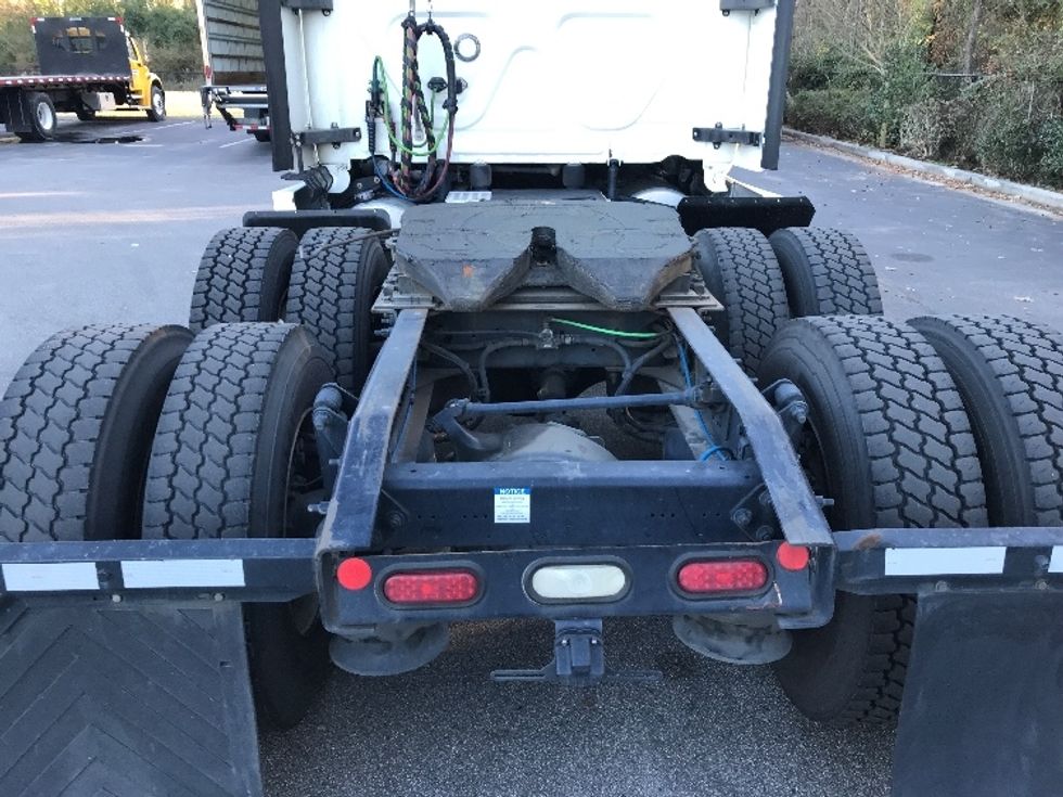 Sleeper Tractor-Heavy Duty Tractors-Freightliner-2019-Cascadia 12564ST-Ladson-SC-564,098\n\t\tmiles-$ 44,250 - Image 6