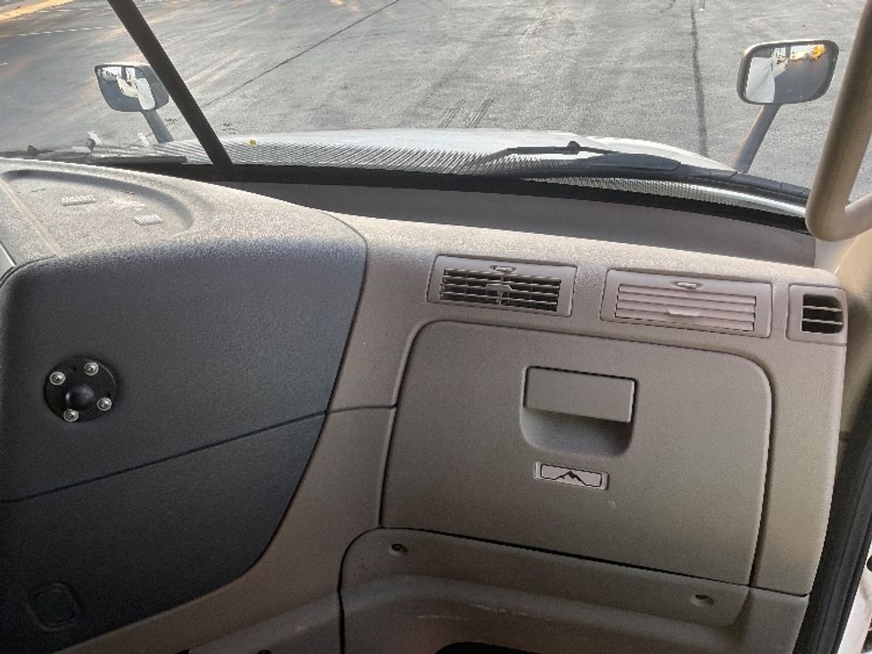 Sleeper Tractor-Heavy Duty Tractors-Freightliner-2019-Cascadia 12564ST-Lancaster-PA-245,592\n\t\tmiles-$ 65,250 - Image 14