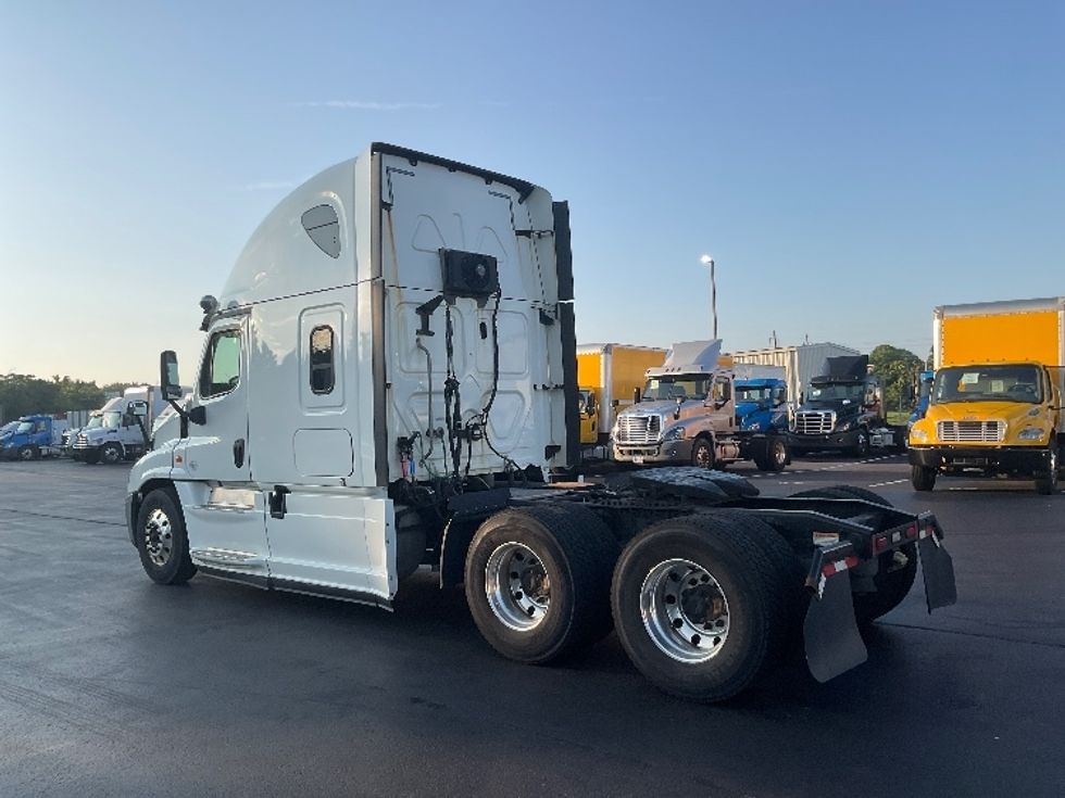 Sleeper Tractor-Heavy Duty Tractors-Freightliner-2019-Cascadia 12564ST-Lancaster-PA-245,592\n\t\tmiles-$ 65,250 - Image 5
