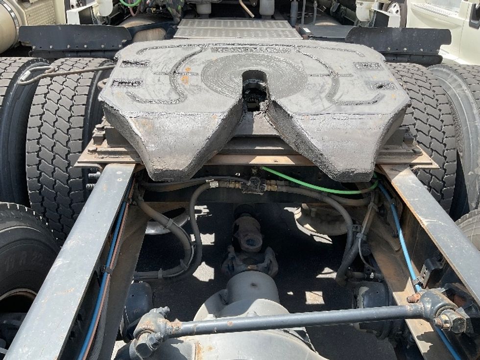 Sleeper Tractor-Heavy Duty Tractors-Freightliner-2019-Cascadia 12564ST-Lancaster-PA-306,131\n\t\tmiles-$ 62,000 - Image 6