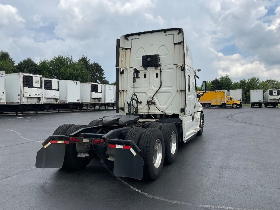 Sleeper Tractor-Heavy Duty Tractors-Freightliner-2019-Cascadia 12564ST-Lancaster-PA-306,131\n\t\tmiles-$ 62,000 - Image 7