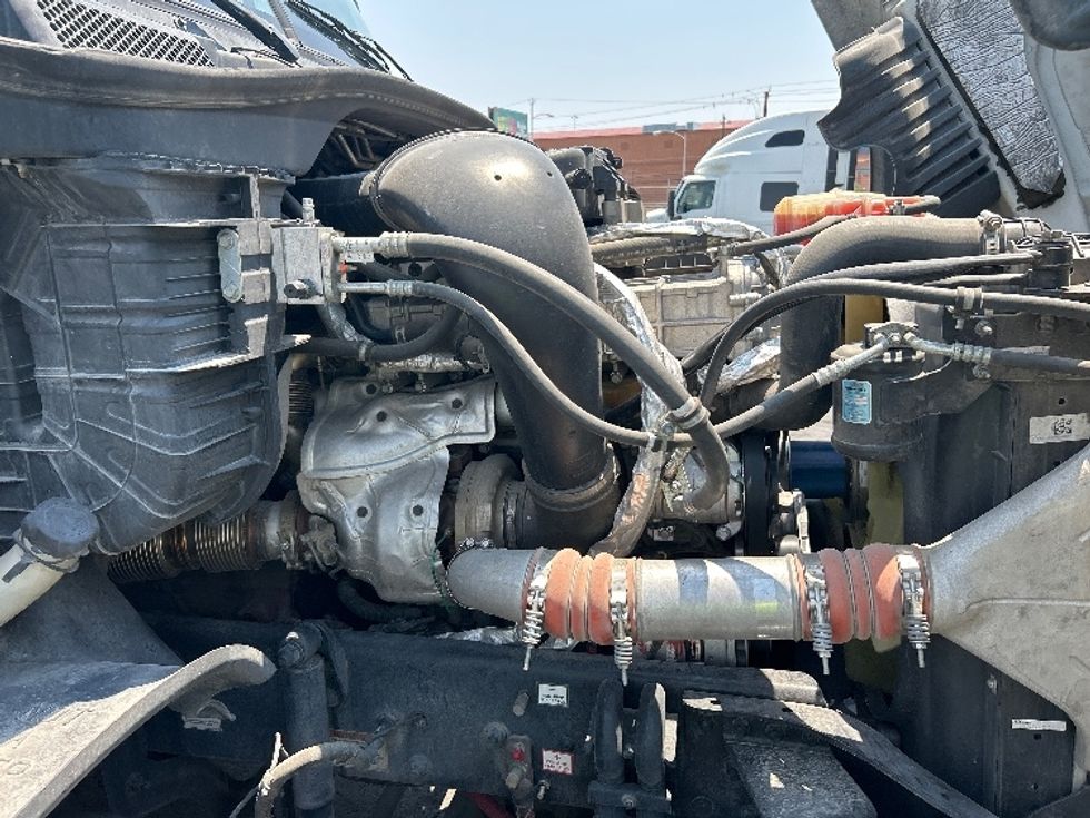 Sleeper Tractor-Heavy Duty Tractors-Freightliner-2019-Cascadia 12564ST-Las Vegas-NV-440,761\n\t\tmiles-$ 61,750 - Image 20