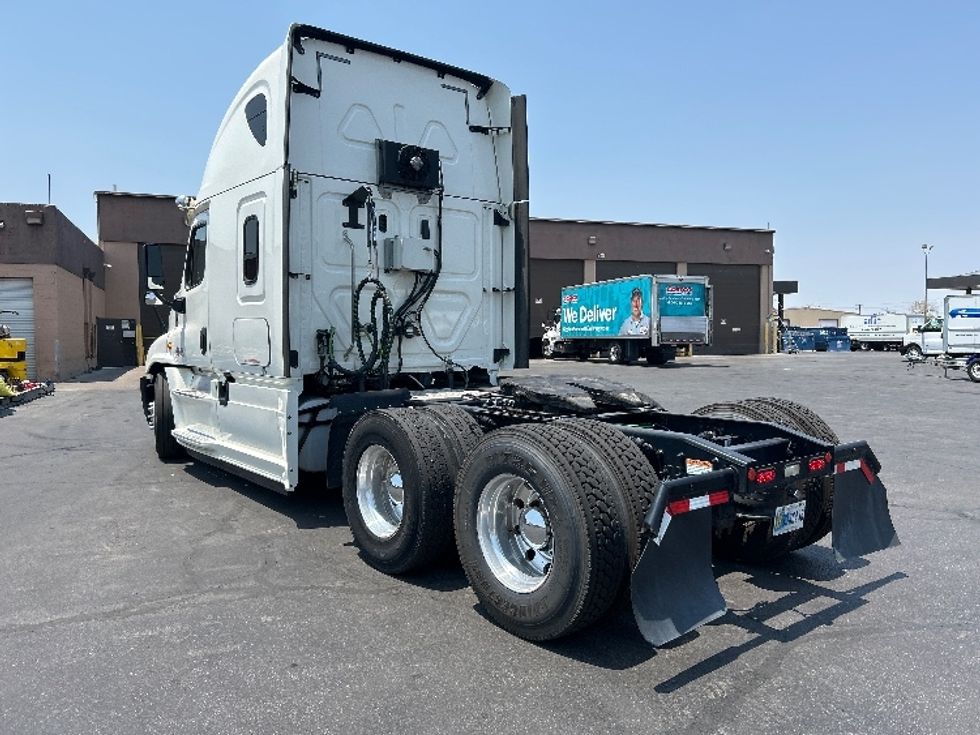 Sleeper Tractor-Heavy Duty Tractors-Freightliner-2019-Cascadia 12564ST-Las Vegas-NV-440,761\n\t\tmiles-$ 61,750 - Image 5