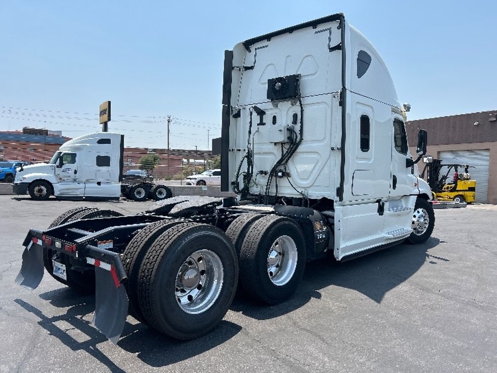 Sleeper Tractor-Heavy Duty Tractors-Freightliner-2019-Cascadia 12564ST-Las Vegas-NV-440,761\n\t\tmiles-$ 61,750 - Image 7