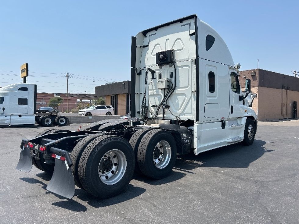 Sleeper Tractor-Heavy Duty Tractors-Freightliner-2019-Cascadia 12564ST-Las Vegas-NV-554,572\n\t\tmiles-$ 54,750 - Image 7