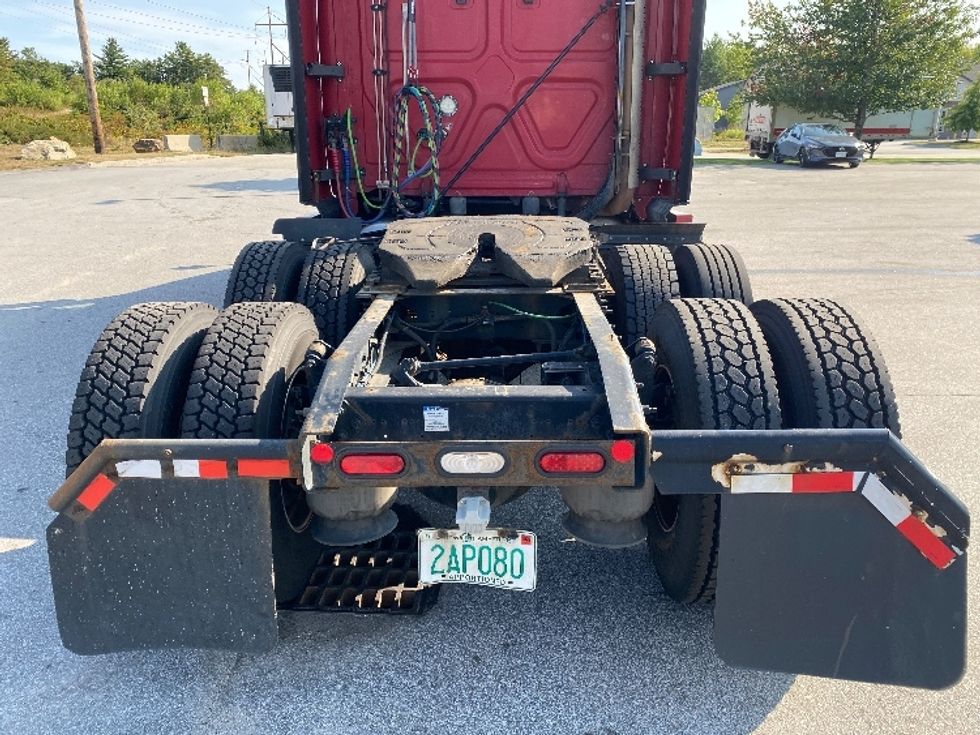 Sleeper Tractor-Heavy Duty Tractors-Freightliner-2019-Cascadia 12564ST-Londonderry-NH-537,280\n\t\tmiles-$ 51,750 - Image 6