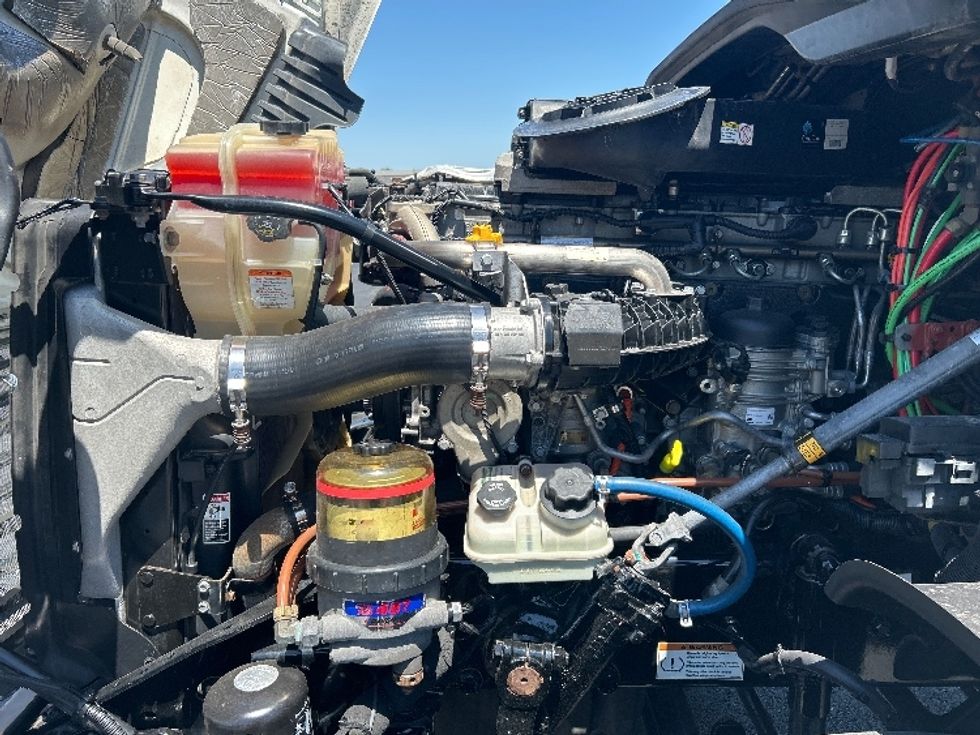 Sleeper Tractor-Heavy Duty Tractors-Freightliner-2019-Cascadia 12564ST-Lowell-AR-416,600\n\t\tmiles-$ 46,250 - Image 20