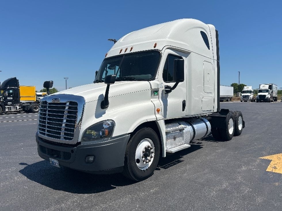Sleeper Tractor-Heavy Duty Tractors-Freightliner-2019-Cascadia 12564ST-Lowell-AR-416,600\n\t\tmiles-$ 46,250 - Image 3