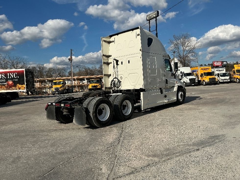 Sleeper Tractor-Heavy Duty Tractors-Freightliner-2019-Cascadia 12564ST-Macon-GA-531,438\n\t\tmiles-$ 51,250 - Image 7