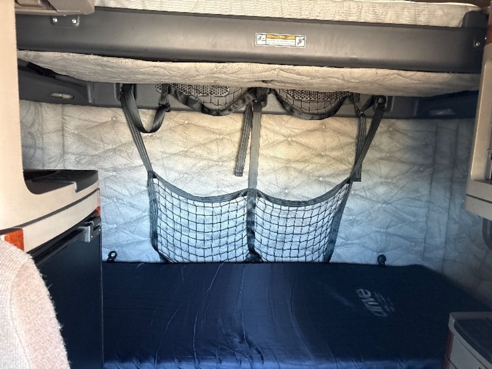 Sleeper Tractor-Heavy Duty Tractors-Freightliner-2019-Cascadia 12564ST-Mebane-NC-505,891\n\t\tmiles-$ 48,750 - Image 16