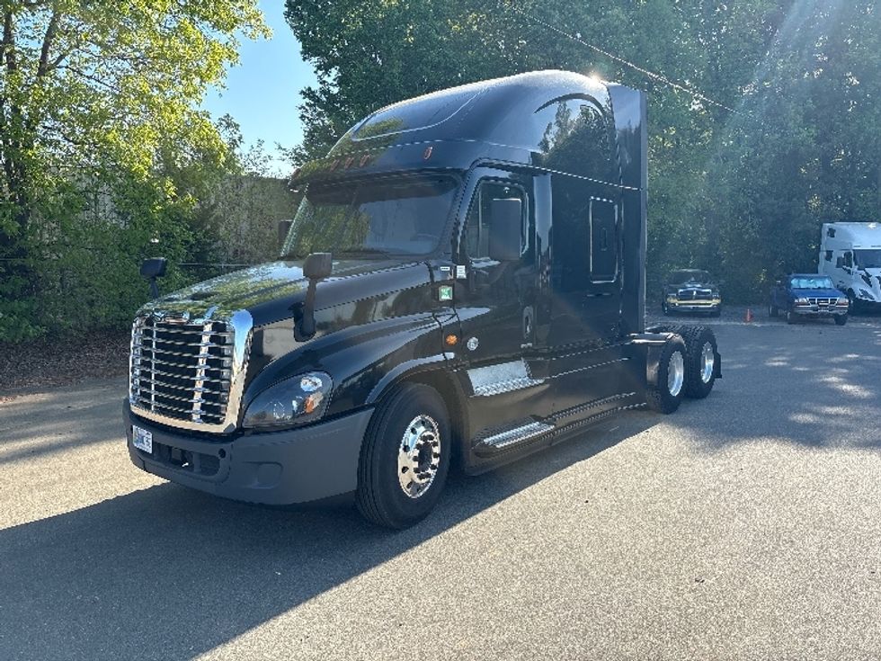 Sleeper Tractor-Heavy Duty Tractors-Freightliner-2019-Cascadia 12564ST-Mebane-NC-505,891\n\t\tmiles-$ 48,750 - Image 3