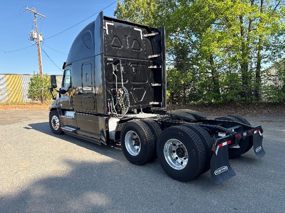 Sleeper Tractor-Heavy Duty Tractors-Freightliner-2019-Cascadia 12564ST-Mebane-NC-505,891\n\t\tmiles-$ 48,750 - Image 5