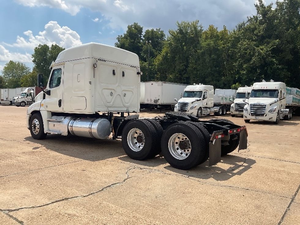 Sleeper Tractor-Heavy Duty Tractors-Freightliner-2019-Cascadia 12564ST-Memphis-TN-539,800\n\t\tmiles-$ 50,750 - Image 5