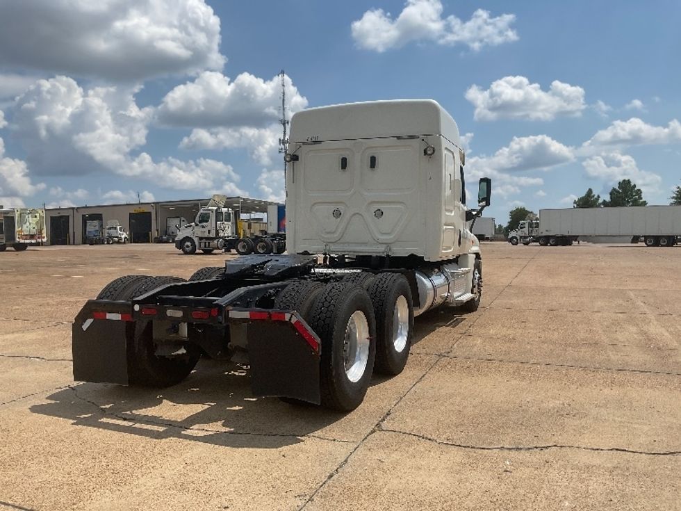 Sleeper Tractor-Heavy Duty Tractors-Freightliner-2019-Cascadia 12564ST-Memphis-TN-539,800\n\t\tmiles-$ 50,750 - Image 7