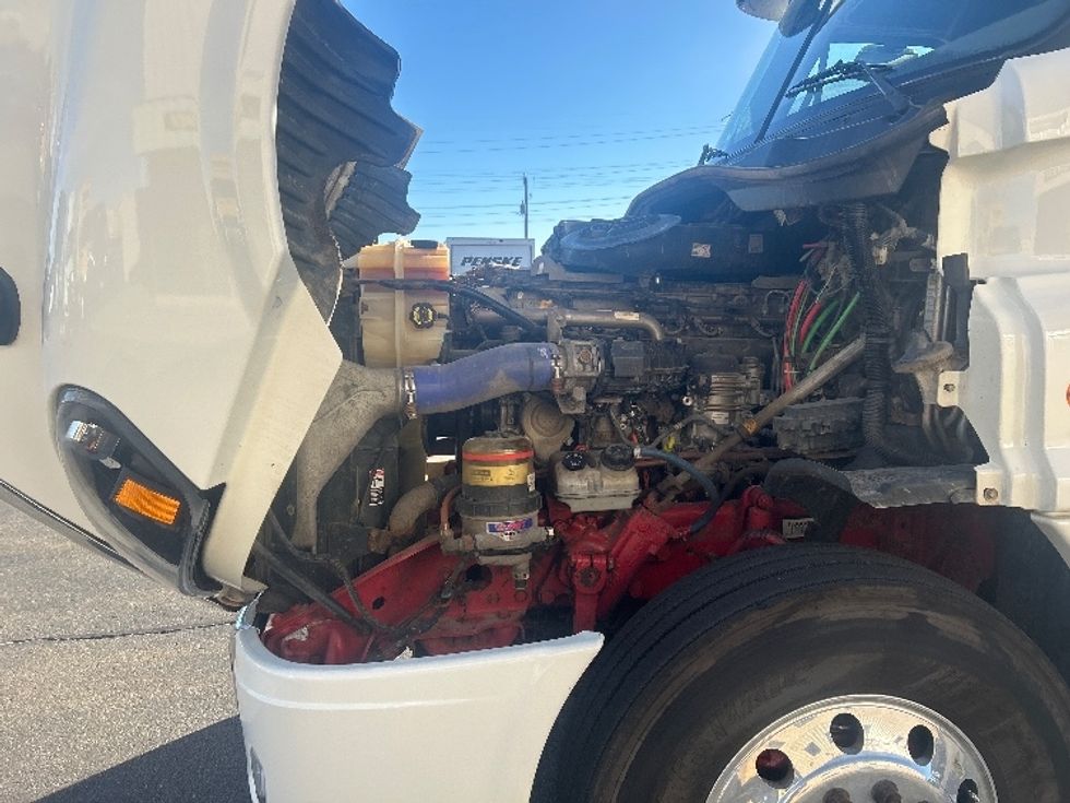 Sleeper Tractor-Heavy Duty Tractors-Freightliner-2019-Cascadia 12564ST-Milwaukee-WI-487,287\n\t\tmiles-$ 50,500 - Image 21