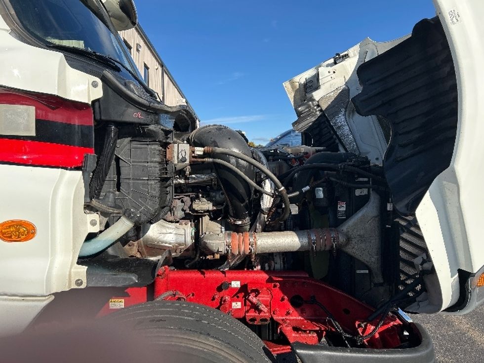 Sleeper Tractor-Heavy Duty Tractors-Freightliner-2019-Cascadia 12564ST-Milwaukee-WI-511,260\n\t\tmiles-$ 49,500 - Image 20