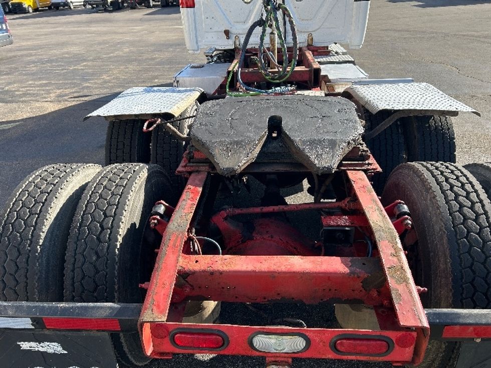 Sleeper Tractor-Heavy Duty Tractors-Freightliner-2019-Cascadia 12564ST-Milwaukee-WI-511,260\n\t\tmiles-$ 49,500 - Image 6