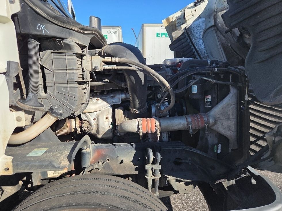 Sleeper Tractor-Heavy Duty Tractors-Freightliner-2019-Cascadia 12564ST-Mobile-AL-293,421\n\t\tmiles-$ 58,000 - Image 20