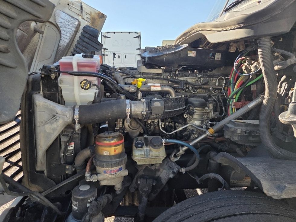 Sleeper Tractor-Heavy Duty Tractors-Freightliner-2019-Cascadia 12564ST-Mobile-AL-293,421\n\t\tmiles-$ 58,000 - Image 21