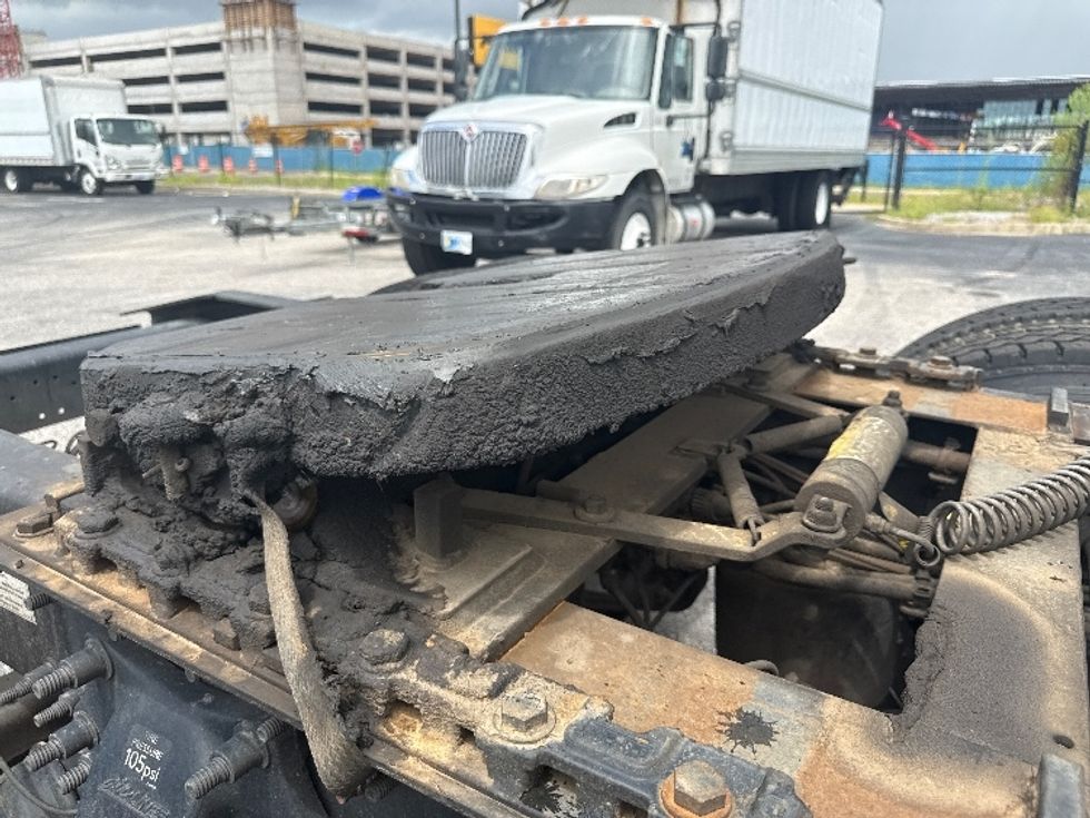 Sleeper Tractor-Heavy Duty Tractors-Freightliner-2019-Cascadia 12564ST-Mobile-AL-476,607\n\t\tmiles-$ 53,000 - Image 23