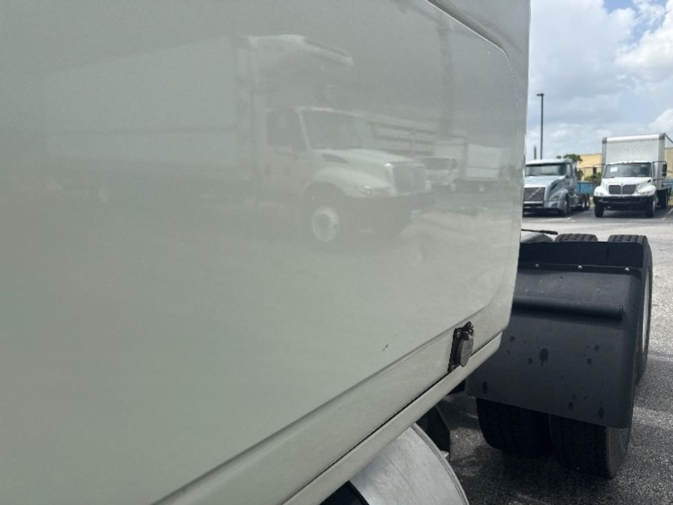 Sleeper Tractor-Heavy Duty Tractors-Freightliner-2019-Cascadia 12564ST-Mobile-AL-476,607\n\t\tmiles-$ 53,000 - Image 26