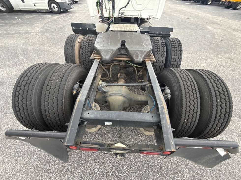 Sleeper Tractor-Heavy Duty Tractors-Freightliner-2019-Cascadia 12564ST-Mobile-AL-476,607\n\t\tmiles-$ 53,000 - Image 6