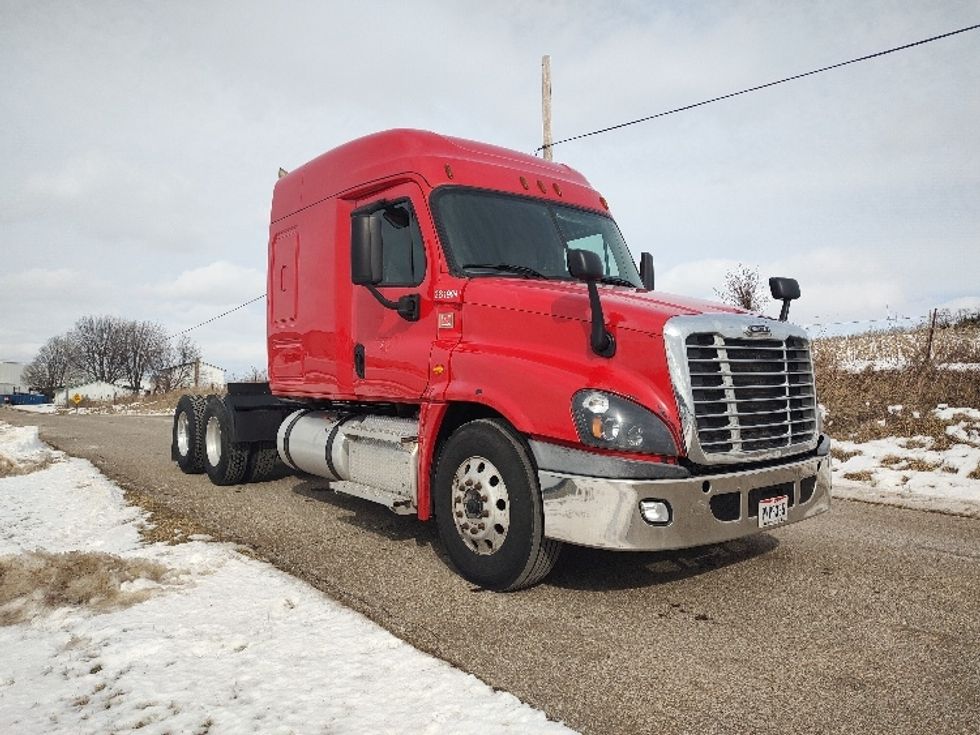 Sleeper Tractor-Heavy Duty Tractors-Freightliner-2019-Cascadia 12564ST-Mount Hope-OH-601,077\n\t\tmiles-$ 51,000 - Image 1