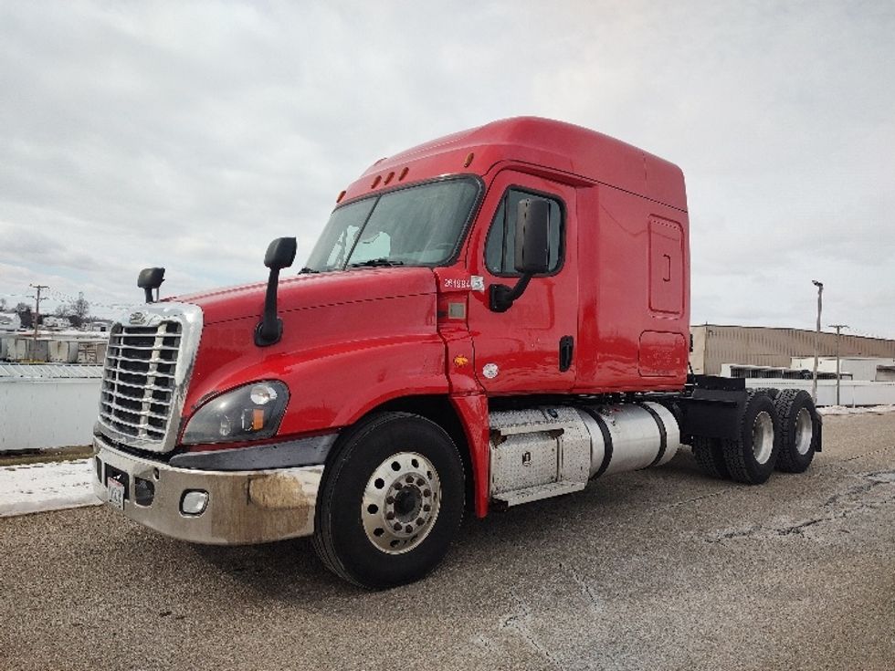 Sleeper Tractor-Heavy Duty Tractors-Freightliner-2019-Cascadia 12564ST-Mount Hope-OH-601,077\n\t\tmiles-$ 51,000 - Image 3