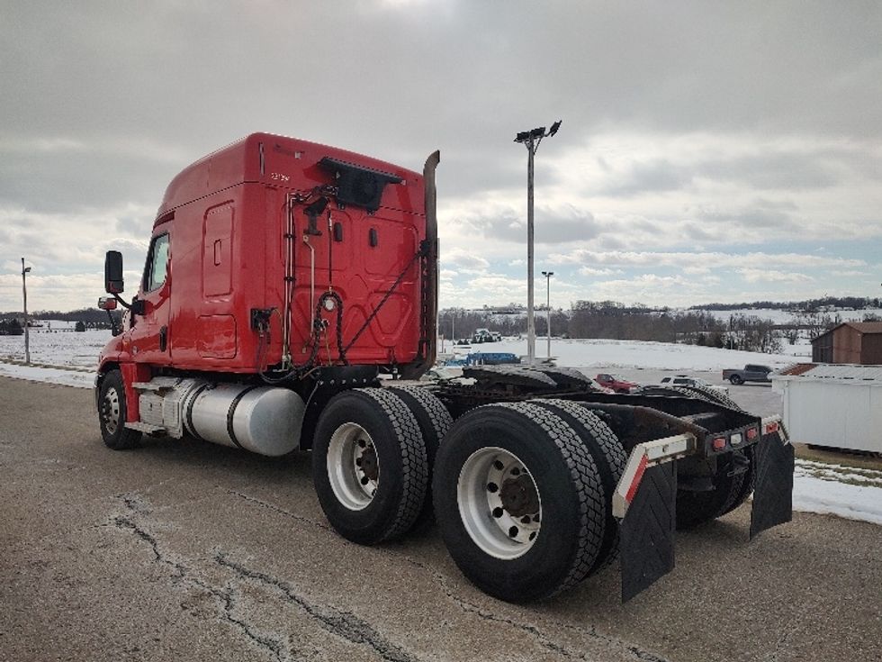 Sleeper Tractor-Heavy Duty Tractors-Freightliner-2019-Cascadia 12564ST-Mount Hope-OH-601,077\n\t\tmiles-$ 51,000 - Image 5