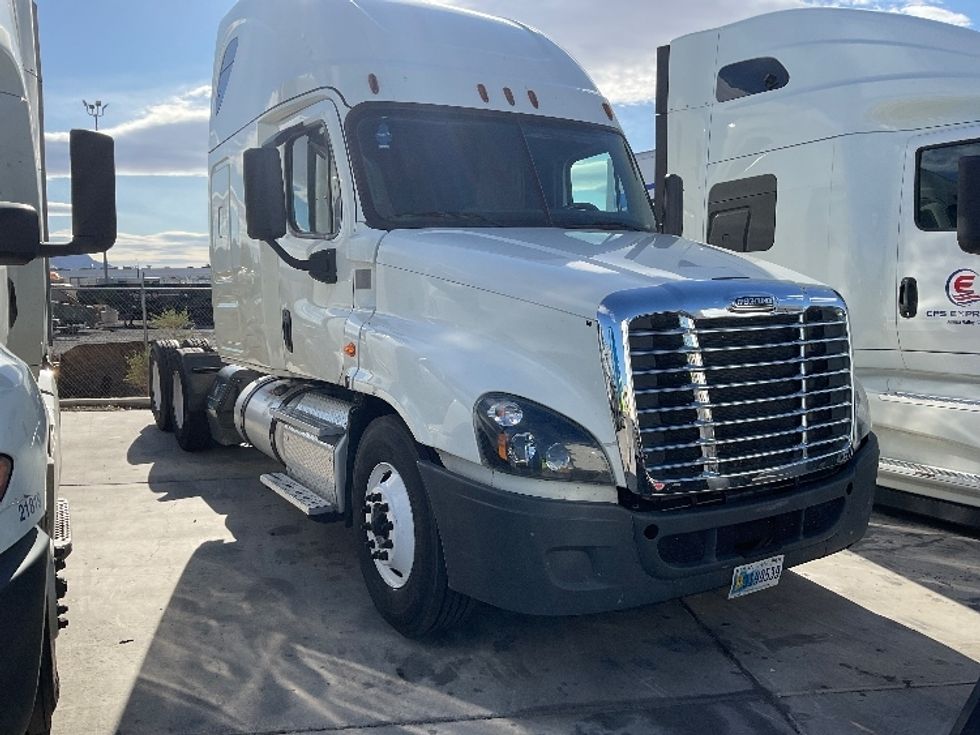 2019 Freightliner Cascadia 12564ST Sleeper Tractor