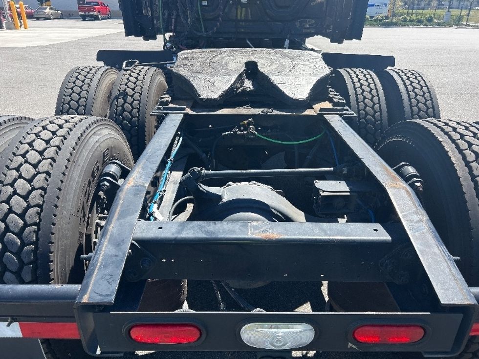 Sleeper Tractor-Heavy Duty Tractors-Freightliner-2019-Cascadia 12564ST-Ocala-FL-736,968\n\t\tmiles-$ 29,750 - Image 6