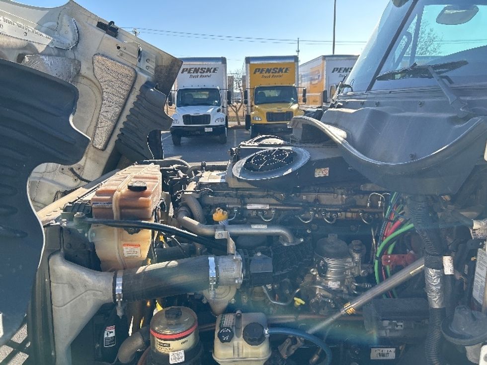 Sleeper Tractor-Heavy Duty Tractors-Freightliner-2019-Cascadia 12564ST-Oklahoma City-OK-615,975\n\t\tmiles-$ 42,750 - Image 21