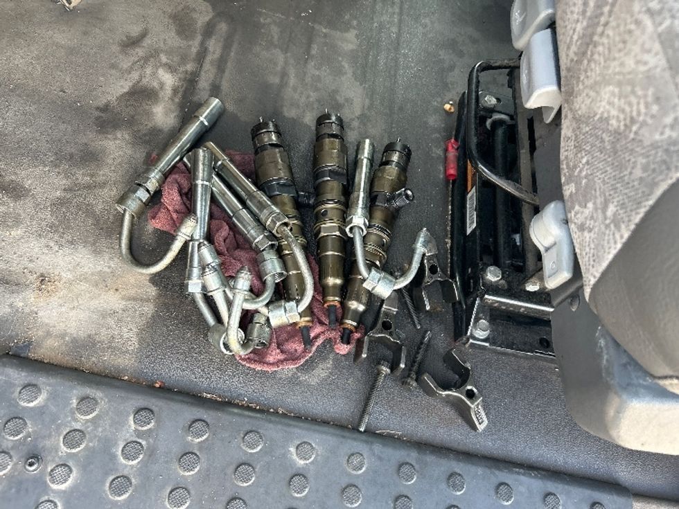 Sleeper Tractor-Heavy Duty Tractors-Freightliner-2019-Cascadia 12564ST-Oklahoma City-OK-681,273\n\t\tmiles-$ 16,000 - Image 22