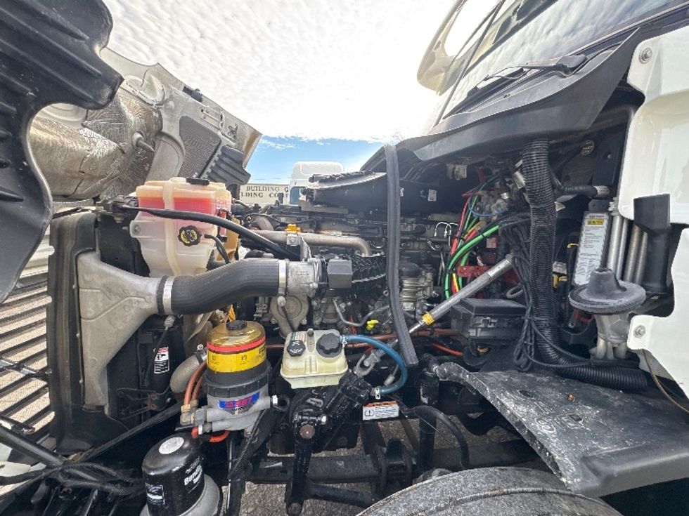 Sleeper Tractor-Heavy Duty Tractors-Freightliner-2019-Cascadia 12564ST-Omaha-NE-735,747\n\t\tmiles-$ 30,250 - Image 20