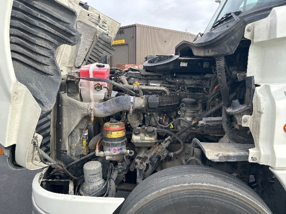 Sleeper Tractor-Heavy Duty Tractors-Freightliner-2019-Cascadia 12564ST-Pasco-WA-615,363\n\t\tmiles-$ 49,750 - Image 21