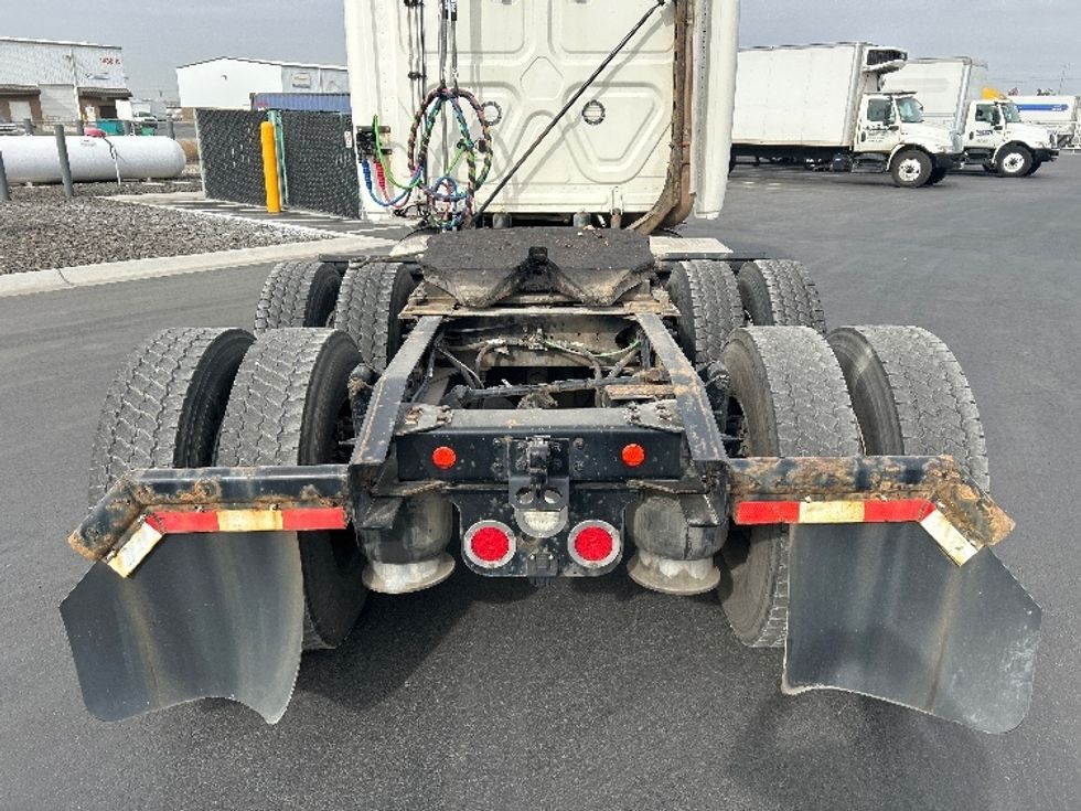 Sleeper Tractor-Heavy Duty Tractors-Freightliner-2019-Cascadia 12564ST-Pasco-WA-615,363\n\t\tmiles-$ 49,750 - Image 6