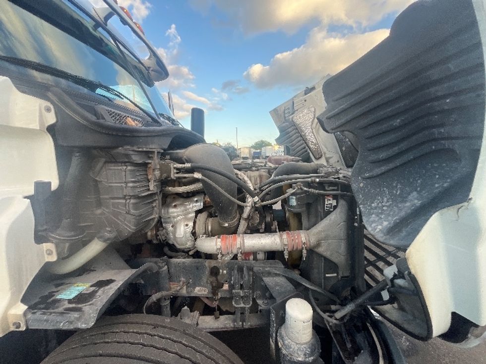 Sleeper Tractor-Heavy Duty Tractors-Freightliner-2019-Cascadia 12564ST-Pensacola-FL-406,192\n\t\tmiles-$ 55,000 - Image 20