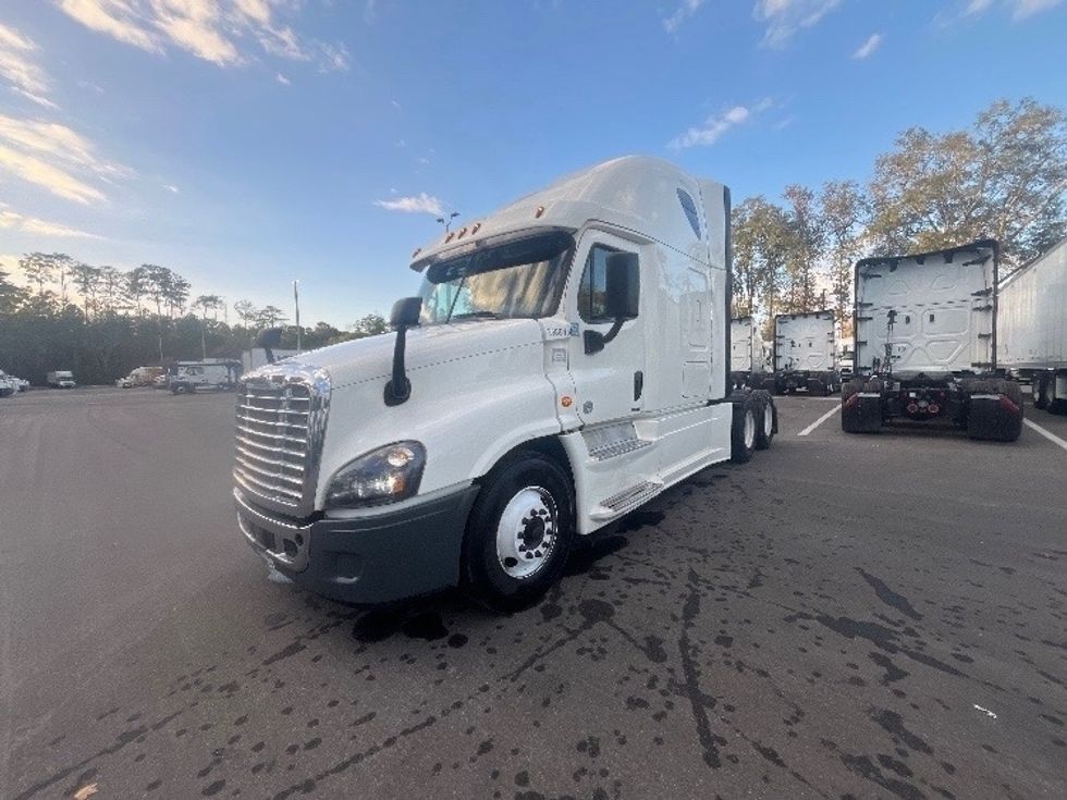 Sleeper Tractor-Heavy Duty Tractors-Freightliner-2019-Cascadia 12564ST-Pensacola-FL-406,192\n\t\tmiles-$ 55,000 - Image 3