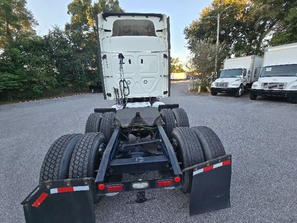 Sleeper Tractor-Heavy Duty Tractors-Freightliner-2019-Cascadia 12564ST-Pensacola-FL-445,126\n\t\tmiles-$ 49,750 - Image 6