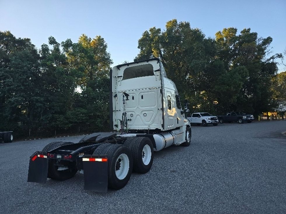 Sleeper Tractor-Heavy Duty Tractors-Freightliner-2019-Cascadia 12564ST-Pensacola-FL-445,126\n\t\tmiles-$ 49,750 - Image 7