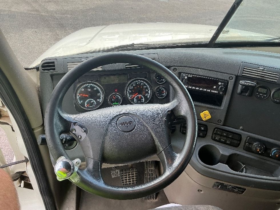 Sleeper Tractor-Heavy Duty Tractors-Freightliner-2019-Cascadia 12564ST-Pensacola-FL-452,540\n\t\tmiles-$ 54,250 - Image 11