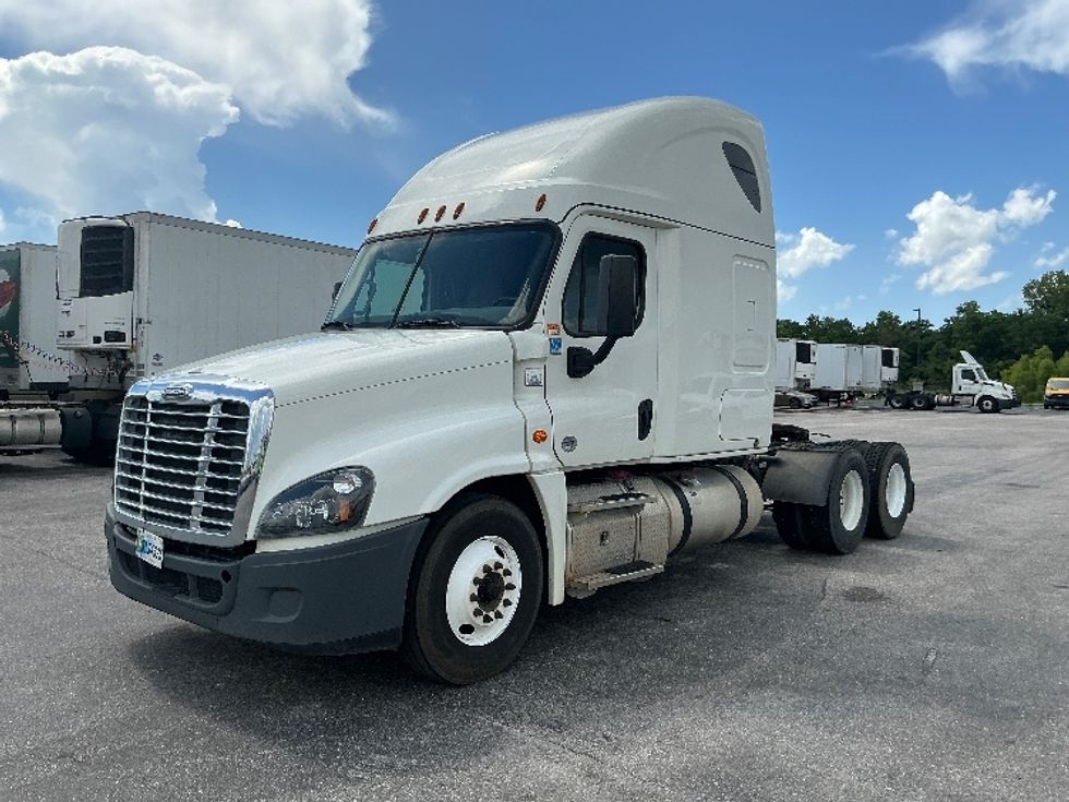 Sleeper Tractor-Heavy Duty Tractors-Freightliner-2019-Cascadia 12564ST-Pensacola-FL-452,540\n\t\tmiles-$ 54,250 - Image 3