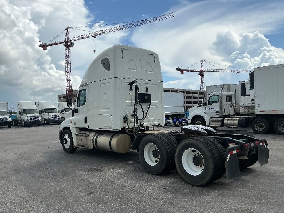 Sleeper Tractor-Heavy Duty Tractors-Freightliner-2019-Cascadia 12564ST-Pensacola-FL-452,540\n\t\tmiles-$ 54,250 - Image 5