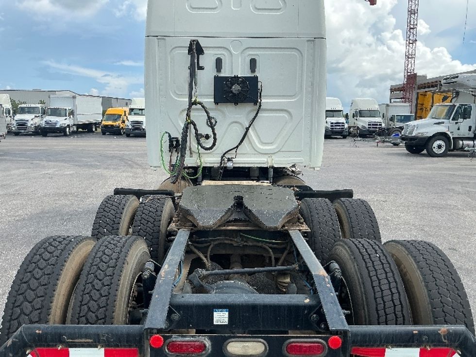 Sleeper Tractor-Heavy Duty Tractors-Freightliner-2019-Cascadia 12564ST-Pensacola-FL-452,540\n\t\tmiles-$ 54,250 - Image 6
