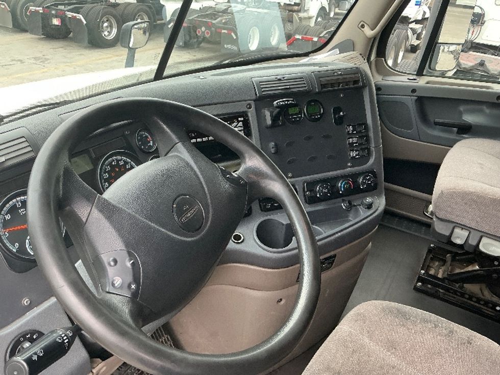 Sleeper Tractor-Heavy Duty Tractors-Freightliner-2019-Cascadia 12564ST-Phoenix-AZ-456,399\n\t\tmiles-$ 57,500 - Image 10