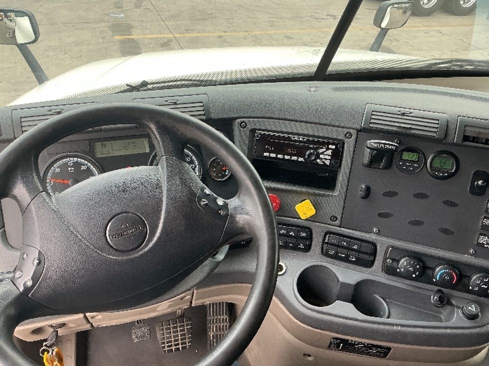 Sleeper Tractor-Heavy Duty Tractors-Freightliner-2019-Cascadia 12564ST-Phoenix-AZ-456,399\n\t\tmiles-$ 57,500 - Image 11