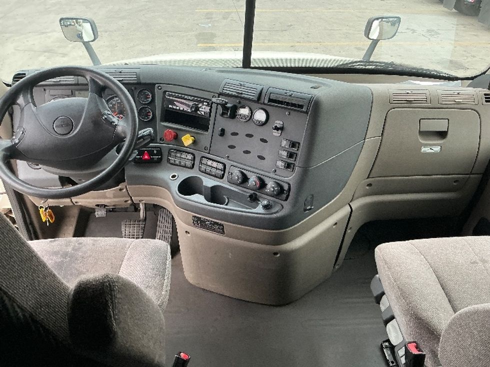 Sleeper Tractor-Heavy Duty Tractors-Freightliner-2019-Cascadia 12564ST-Phoenix-AZ-456,399\n\t\tmiles-$ 57,500 - Image 12