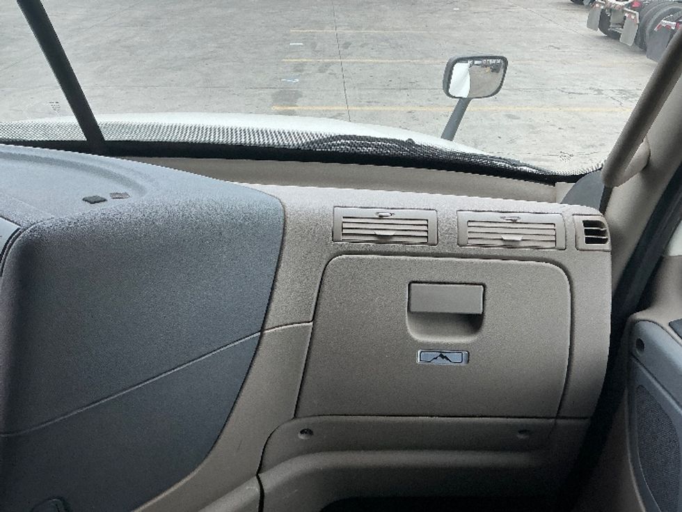 Sleeper Tractor-Heavy Duty Tractors-Freightliner-2019-Cascadia 12564ST-Phoenix-AZ-456,399\n\t\tmiles-$ 57,500 - Image 14